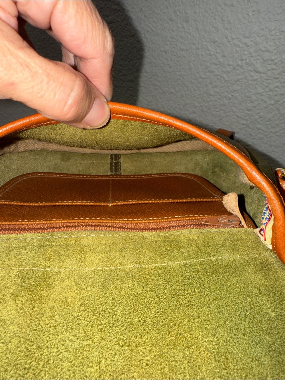 Rare Vintage Dooney & Bourke Olive Equestrian Tack Crossbody Saddle Bag - Picture 11 of 14